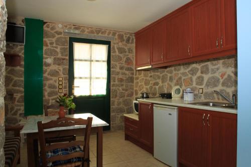 Gallery image of To Asteri in Avgonyma