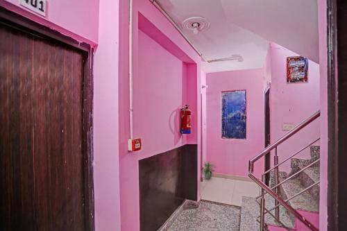 Ảnh trong thư viện ảnh của Hotel O by OYO Crossing Hotel Ghaziabad Railway Station ở Ghaziabad