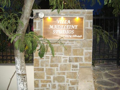 Φωτογραφία από το άλμπουμ του Villa Madeleine Tower View στη Νέα Φώκαια
