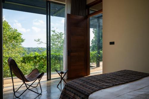 Postel nebo postele na pokoji v ubytování Thompson Heights Luxury Villa in Galle