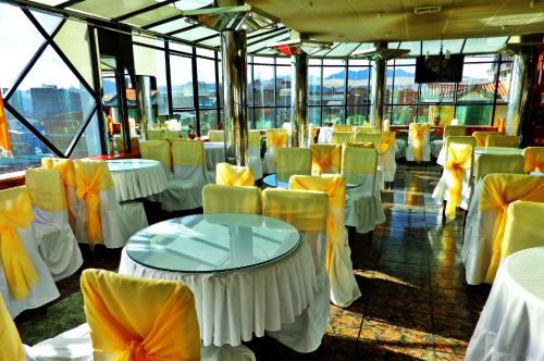 Restaurace v ubytování Hotel Alexander