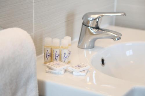 Kúpeľňa v ubytovaní Hotel Caribia Pinarella