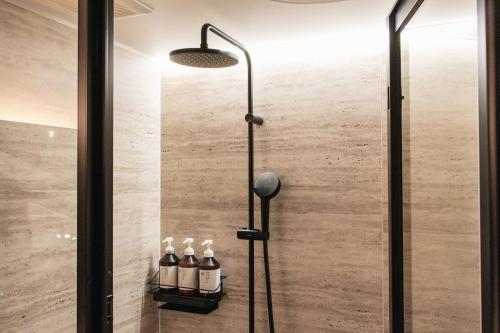 Salle de bains dans l'établissement Villa SCALA