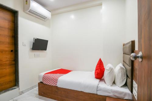 Gallery image of Hotel O Royal Star in Surat