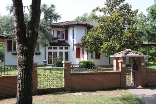Κήπος έξω από το B&B Vanessa House