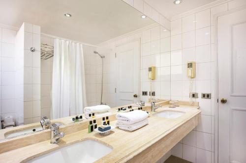 Un baño de Park Plaza Bonaparte Boutique