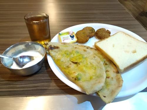 Jídlo v hotelu nebo okolí