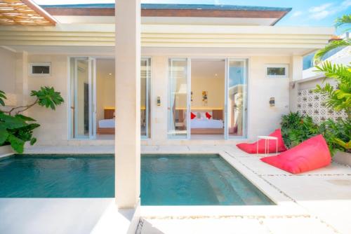 Πισίνα στο ή κοντά στο Kamandari Villa - Seminyak