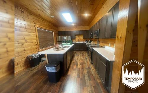 Una cocina o kitchenette en Splash Mansion