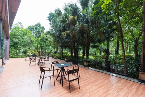 Zahrada ubytování DoubleTree by Hilton Guangzhou Science City-Free Shuttle Bus Service During Canton Fair Period