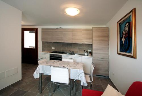 Η κουζίνα ή μικρή κουζίνα στο Nonna Leni - Rooms & Apartments