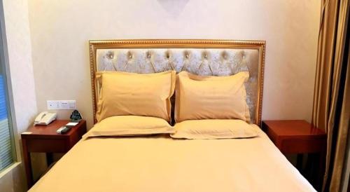 Letto o letti in una camera di GreenTree Inn Changshu South HaiYu Road Pedestrian Street Business Hotel