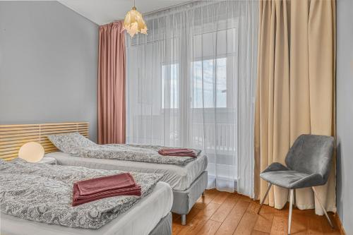 Postel nebo postele na pokoji v ubytování New large apartment, Free Parking!