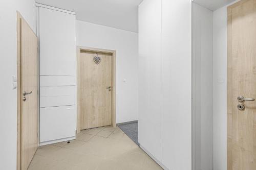 Fotografie z fotogalerie ubytování New large apartment, Free Parking! v Praze