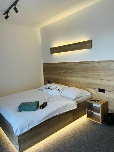 Cama o camas de una habitación en LEMAR APART Tatragolf F205