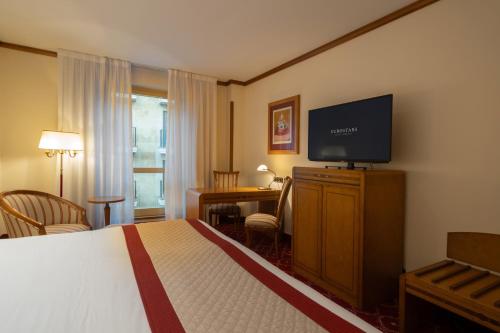 Eurostars Las Claras — Bedroom
