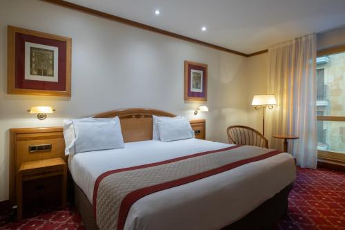 Eurostars Las Claras — Bedroom
