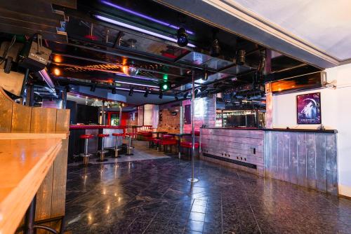 Ferienhaus mit Disco, Whirlpool und vielem mehr