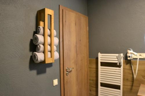 Rúm í herbergi á apartmány Špacír