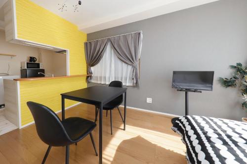 Shimoshinmei Apartment by Tranova