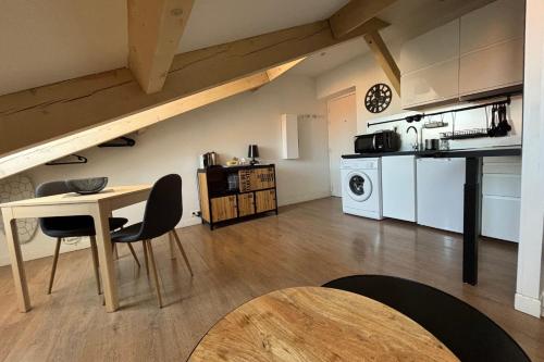 Photo de la galerie de l'établissement Bright studio near the beach of Nice, à Nice