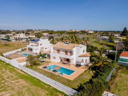 Villa Paradis Paraiso com piscina privada em Albufeira