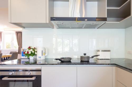 Dapur atau dapur kecil di Lazure Pool Villa - Koh Chang