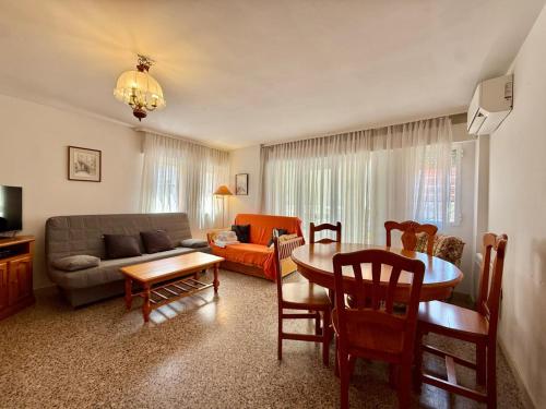 AT223 Bobyan