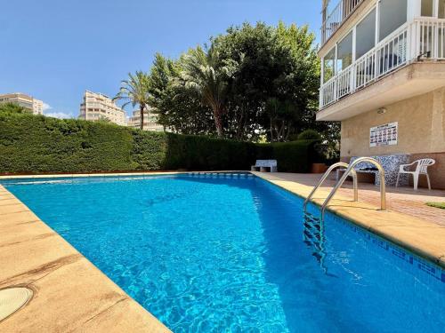 AT223 Bobyan