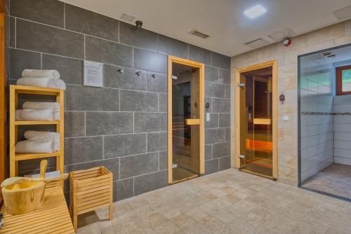 Főnix Wellness Resortにあるバスルーム