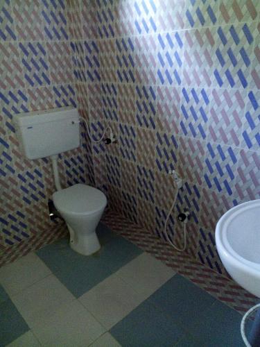 Ένα μπάνιο στο Riverview Jayanti