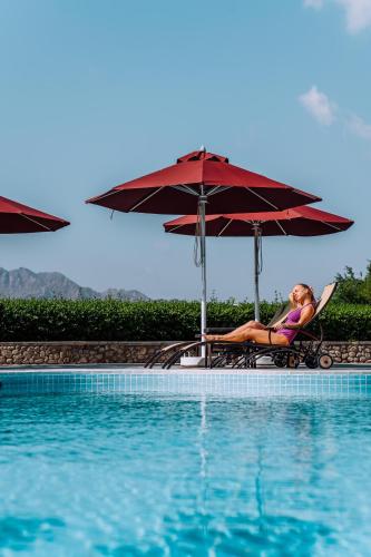 Bazén v ubytování JA Hatta Fort Hotel nebo v jeho okolí