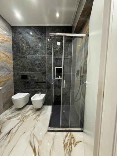 Un baño de Suite Rooms Empire