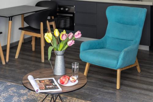 Area soggiorno di Stay Kula Aparthotel city center