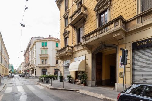 GuestHost - MM2 Sant'Agostino Apartment Milano