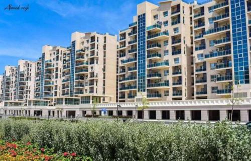 شقة مفروشة مصيفية بالداون تاون العلمين الجديدة