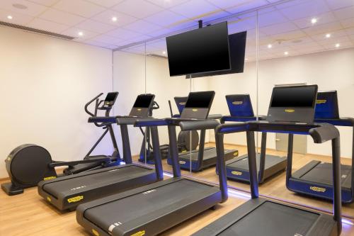 Spordikeskus ja/või sportimisvõimalused majutusasutuses DoubleTree by Hilton Luxembourg