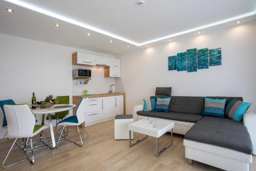 Η κουζίνα ή μικρή κουζίνα στο Adrion Aparthotel