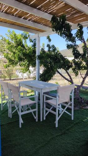 Κήπος έξω από το ANCIENT MEROPIA - ARTEMIS, Traditional House- Family, Apollonia