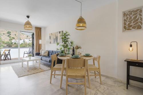 Rooftop Torrequebrada Holiday Apartment
