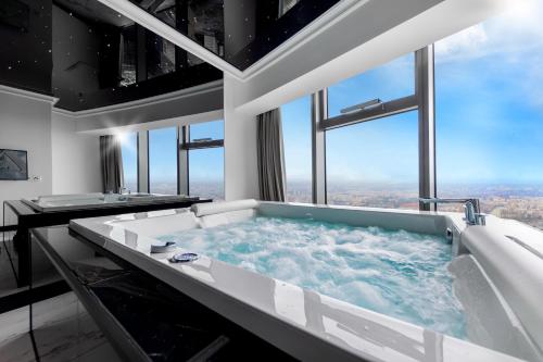 Фотография из галереи In The Sky - Apartamenty w Sky Tower во Вроцлаве