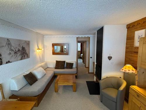 Méribel Mottaret : Appart. Confortable 2 Ch, Balcon, Ski-In/Ski-Out - FR-1-355-50