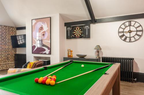 Fun Kemptown Stay with Games Close To Seafront photo 12