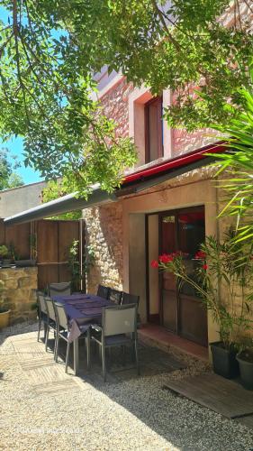 Villa Misanid écrin de verdure à 15mm de la cité de Carcassonne