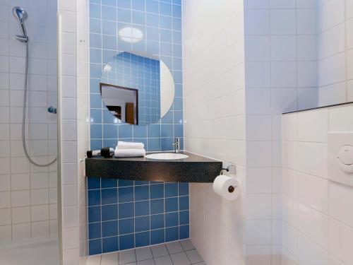 Et badeværelse på B&B Hotel Berlin-Charlottenburg