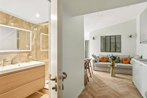 Lavie Maison Terrace and AC