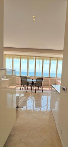 Trojan Sea View Apartament