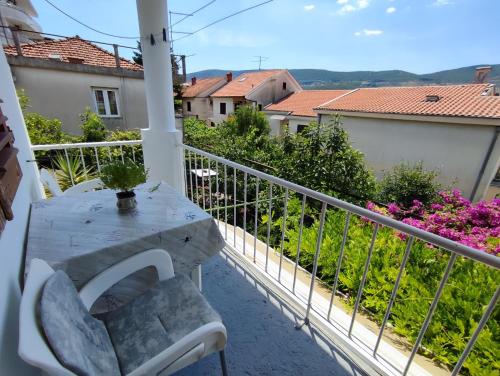 Gallery image of Guesthouse Porobic 3-Bed Room Terrace in Igalo