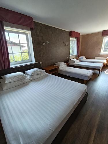 Gallery image of Urusel hostel in Iru