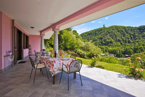 Nespecifikovaný výhled na hory nebo výhled na hory při pohledu z apartmánu